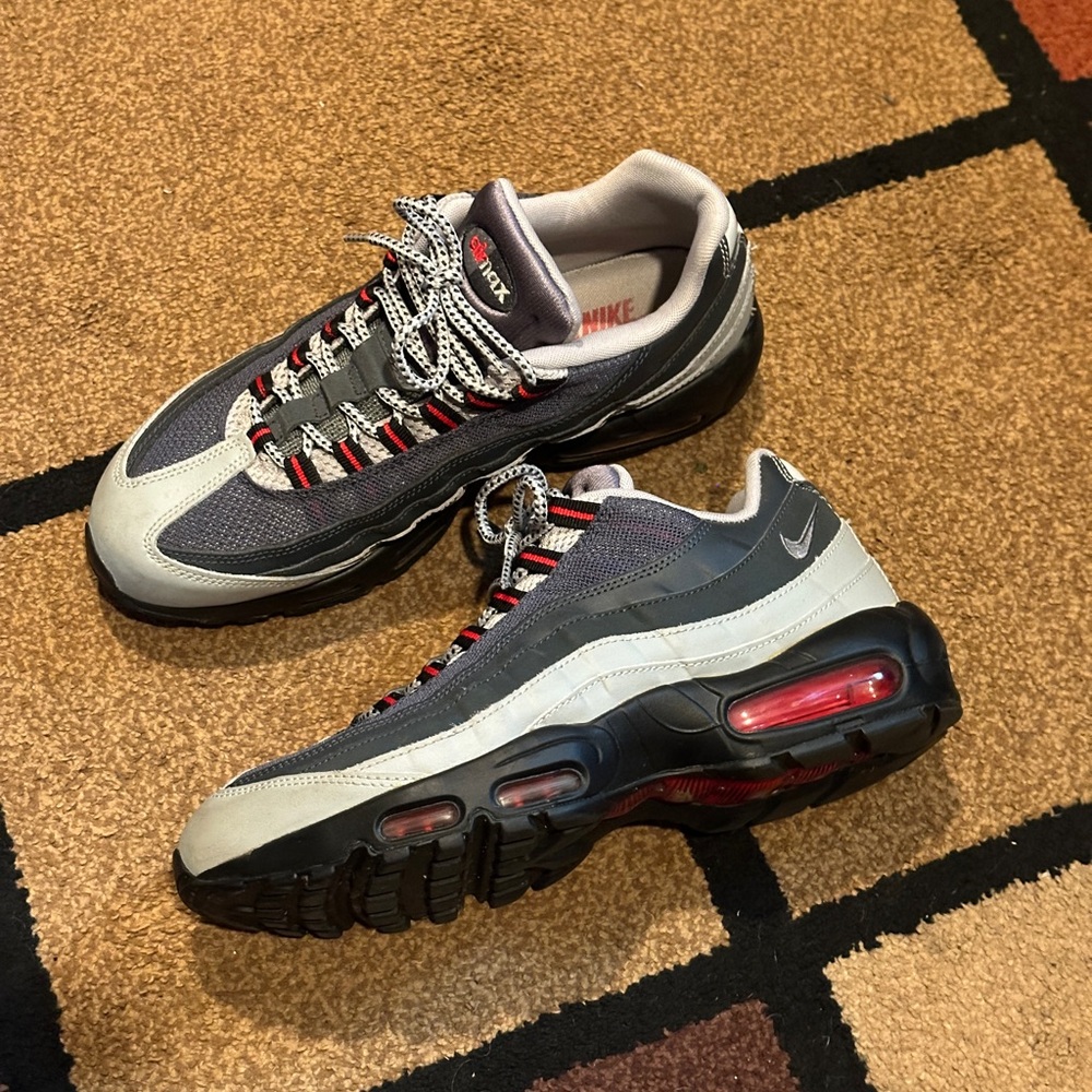 Nike Air Max 95 Essential "Silver Anthracite"